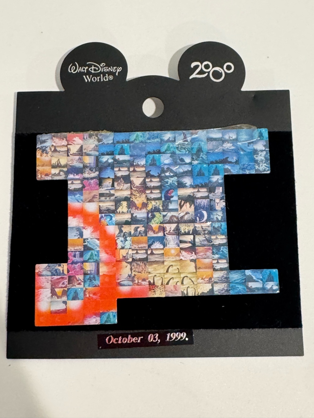 WALT DISNEY WORLD 1999-2000 Epcot Photo Mosaics Puzzle Piece pin October 3rd